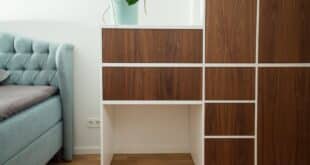 Wohnzimmerschrank