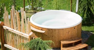 Hot Tub im Garten